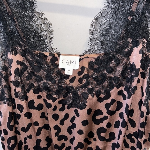 CAMI NYC The Lauren Silk Leopard Bodysuit - Picture 4 of 9